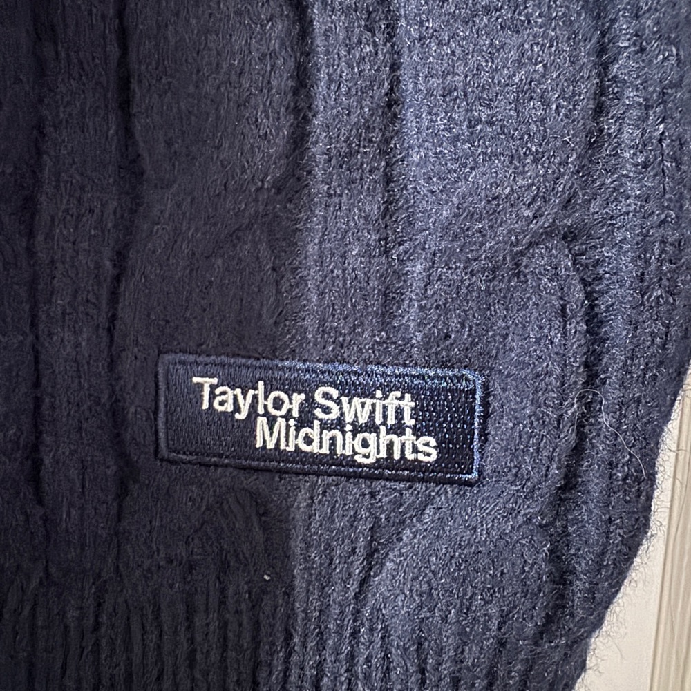 Taylor Swift oversized Midnight Blue Cable Knit Sweater official xs/sm